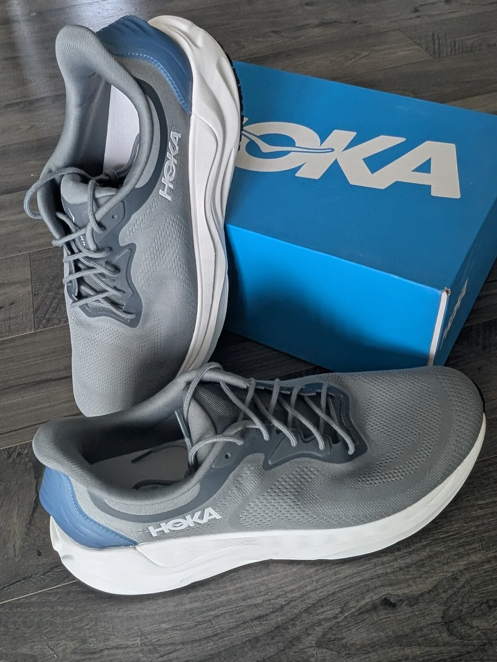 LIKE NEW HOKA ONE ONE Arahi Slip-Resistant Men's 11.5D Asteroid/Downpour